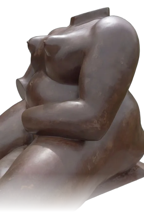 MUJER SENTADA