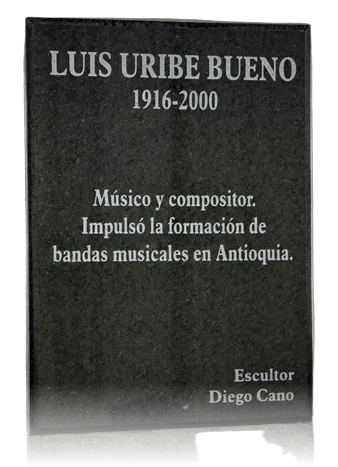 LUIS URIBE BUENO