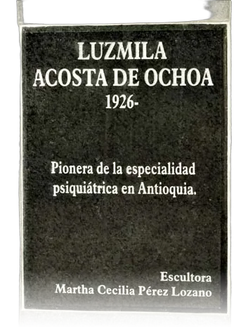 LUZMILA ACOSTA DE OCHOA